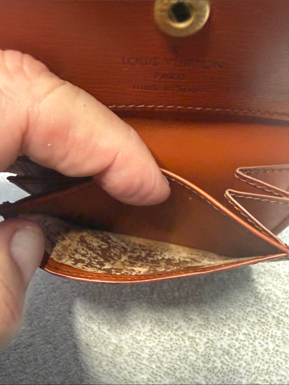 Louis Vuitton Brown Epi Leather Card & Coin Holder - Picture 6 of 13